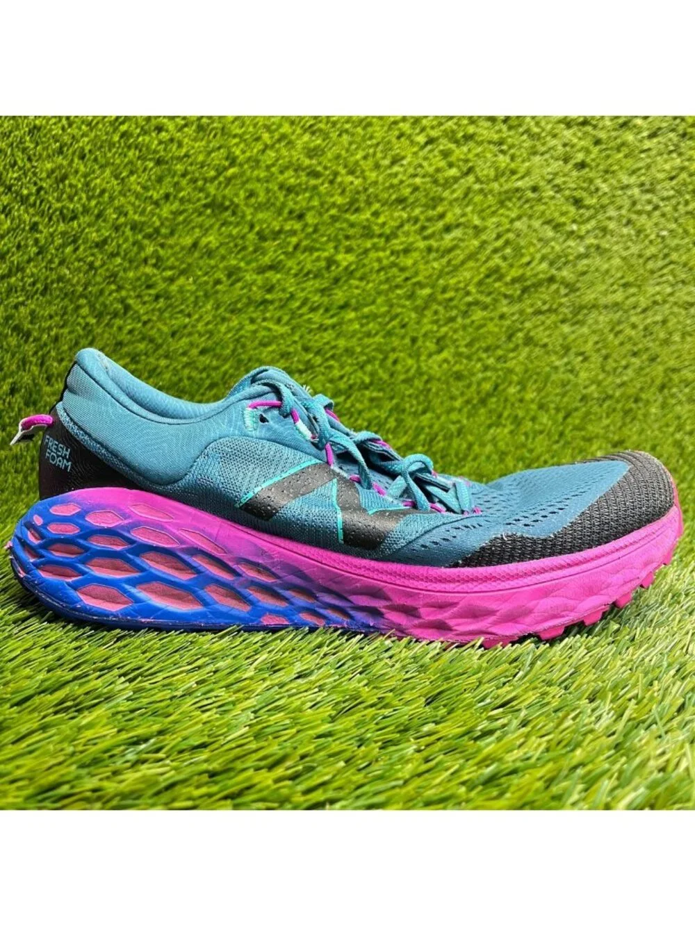 New Balance Fresh Foam V1 Womens Size 10 Blue Pink Trail Running Shoes Sneakers